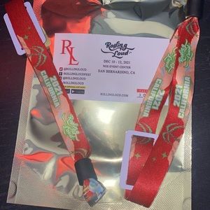 Selling Each wristbands for $400